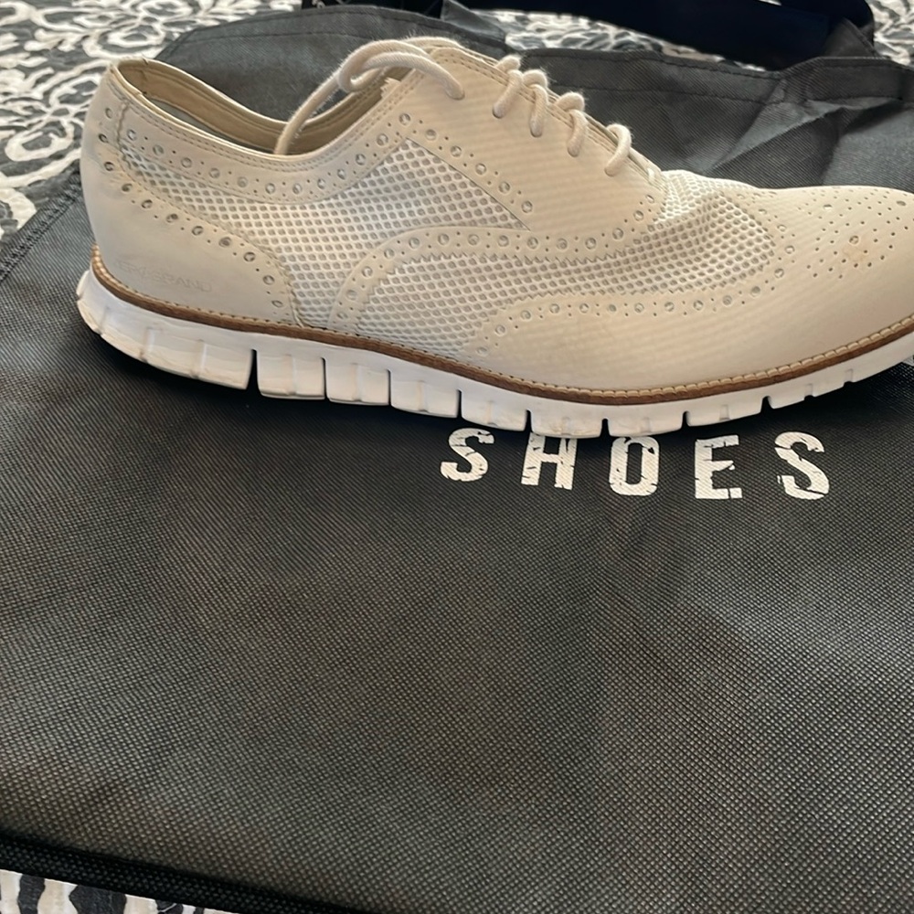 Men’s Cream Cole Hahn Size 13 Grand OS lace-up wingtips